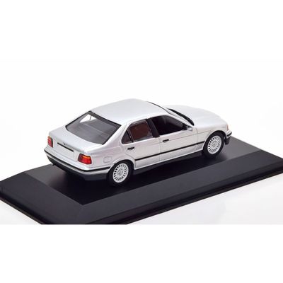 BMW 3-Series (E36) - 1991 - Silver - 1:43 - Minichamps