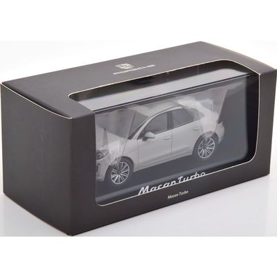 Porsche Macan Turbo - 2019 - Ljusgrå - Minichamps 1:43