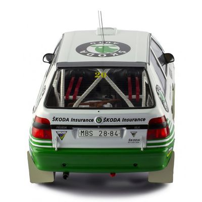 SKADAD FÖRPACKNING - Skoda Felicia - Blomqvist - Melander - Ixo Models - 1:18