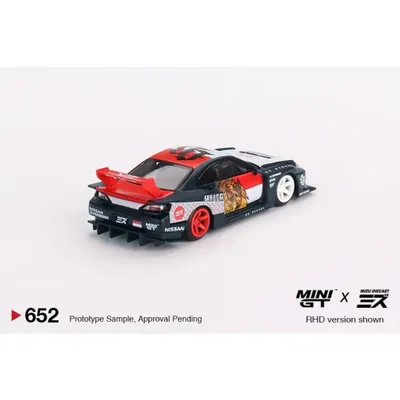 LB-Super Silhouette Nissan Silvia S15 - 652 - Mini GT - 1:64