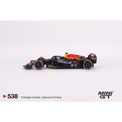 F1 - Red Bull - RB18 - #11 Sergio Perez - Mini GT - 1:64