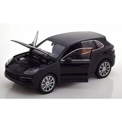 Porsche Cayenne Turbo 2018 - Svart - 1:24 - Welly