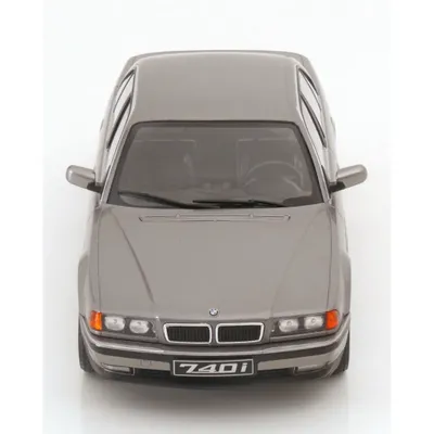 BMW 740i E38 - Gråmetallic - KK-Scale - 1:18