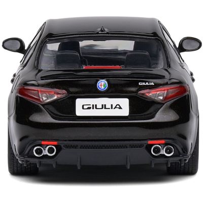 Alfa Romeo Giulia Quadrifoglio 2019 - Svart - Solido - 1:43