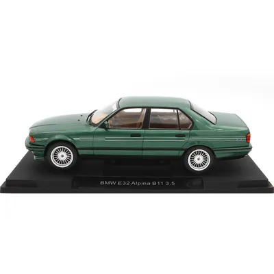 BMW E32 Alpina B11 3.5 - Mörkgrön - 1992 - MCG - 1:18