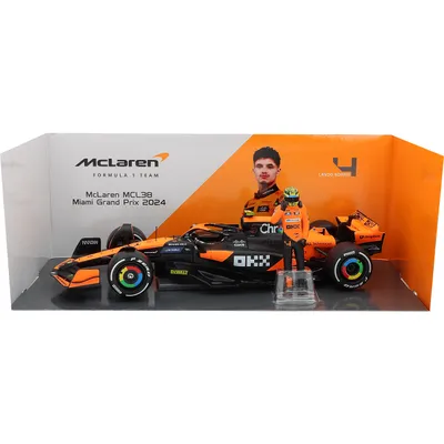 McLaren MCL38 - Bil och Norris samlarfigur - Bburago - 1:24
