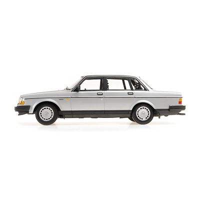 Volvo 240 GL - 1986 - Silver - Minichamps - 1:18