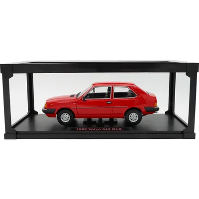 Volvo 343 GLS - Röd - 1982 - Triple9 Collection - 1:18