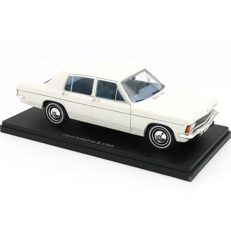 Opel Admiral B - 1969 - Vit - Hachette Models - 1:24