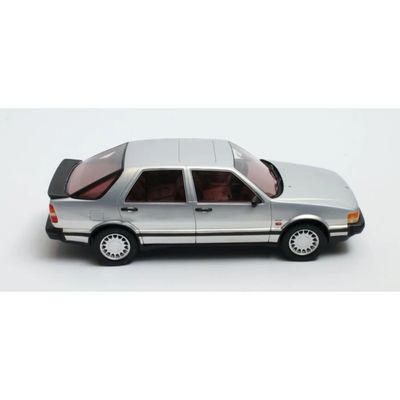 Saab 9000 Turbo - 1984 - Silver - Cult Scale Models - 1:18