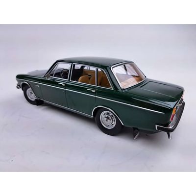 1970 Volvo 164 - Grön - Triple9 - 1:18