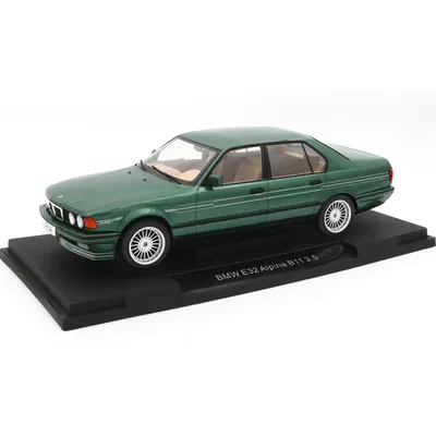 BMW E32 Alpina B11 3.5 - Mörkgrön - 1992 - MCG - 1:18