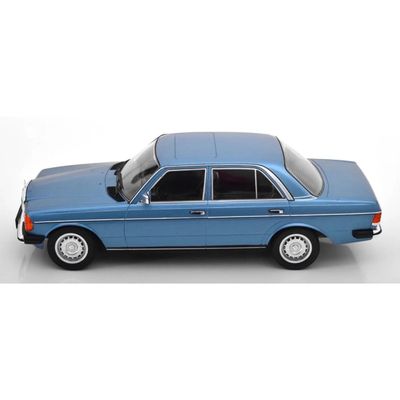 Mercedes-Benz 230 E (W123) - 1975 - Blå - KK-Scale - 1:18