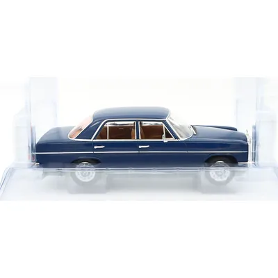 Mercedes-Benz 220 D (W115) - Blå - Modelcar Group - 1:18