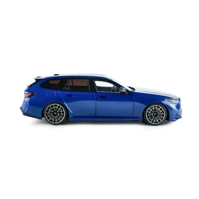 BMW M5 Touring (G99) - 2024 - Blå - Solido - 1:18