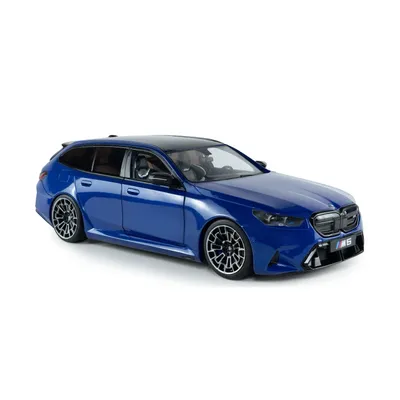 BMW M5 Touring (G99) - 2024 - Blå - Solido - 1:18