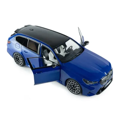 BMW M5 Touring (G99) - 2024 - Blå - Solido - 1:18