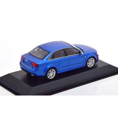 Audi RS4 2004 - Blå - 1:43 - Minichamps