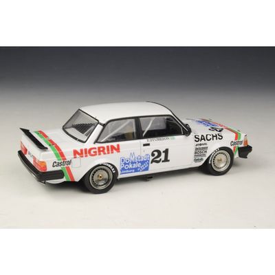 Volvo 240 Turbo DTM 85 Champion - Byggmodell - Beemax - 1:24