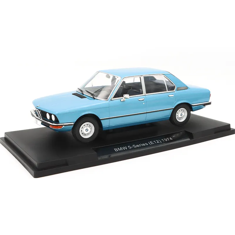 BMW 518 (E12) - 1973 - Blå - Modelcar Group - 1:18
