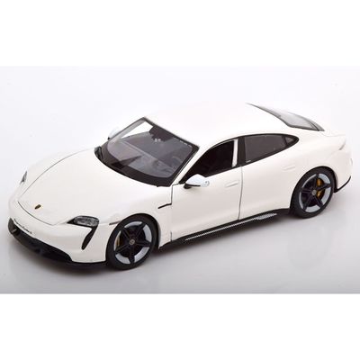 Porsche Taycan Turbo S - 2020 - Vit - Bburago - 1:24