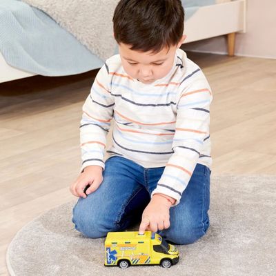 Iveco Daily Ambulance - Ljud och Ljus - Dickie Toys