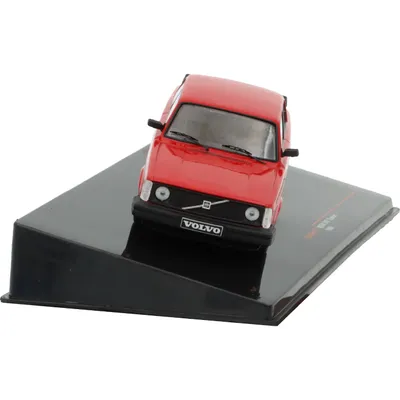 Volvo 242 - Custom - Turbo - 1980 - Röd - Ixo Models - 1:43