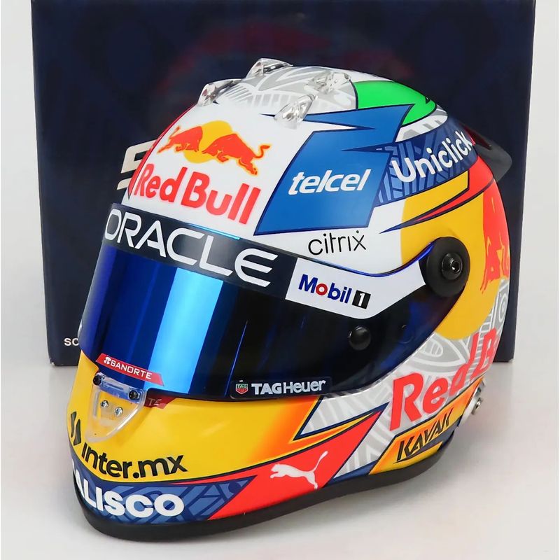 Hjälm - Sergio Pérez - Red Bull #11 - 2022 - Schuberth - 1:2