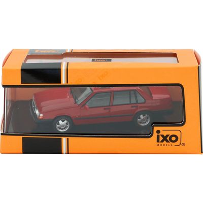 Volvo 940 Turbo 1990 - Röd - Ixo Models - 1:43