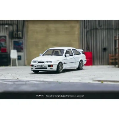 Ford Sierra RS500 Cosworth - Vit - ROAD64 - Tarmac - 1:64