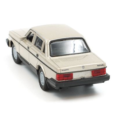 Volvo 240 GL - Guld - Welly - 1:37