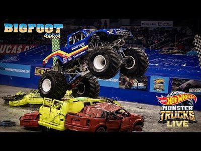 4x4x4 Bigfoot - Monster Trucks - Glow in the Dark - HW