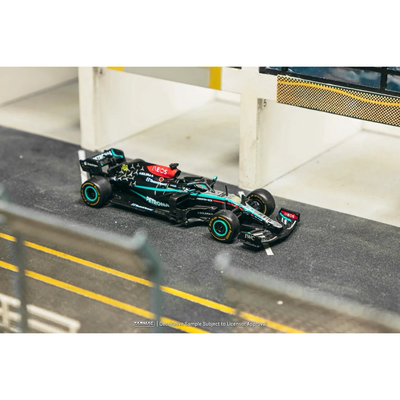 Mercedes-AMG F1 W12 E Performance - 2024 Lewis Hamilton - Tarmac x Ixo - 1:64