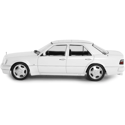 Mercedes-Benz E60 AMG (W124) - 1994 - Vit - Solido - 1:43
