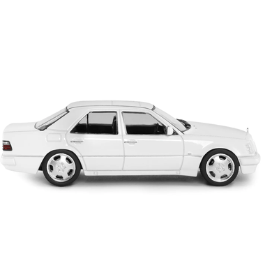 Mercedes-Benz E60 AMG (W124) - 1994 - Vit - Solido - 1:43