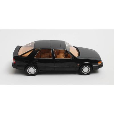 Saab 9000 Turbo - 1984 - Svart - Cult Scale Models - 1:18