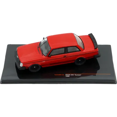 Volvo 242 - Custom - Turbo - 1980 - Röd - Ixo Models - 1:43