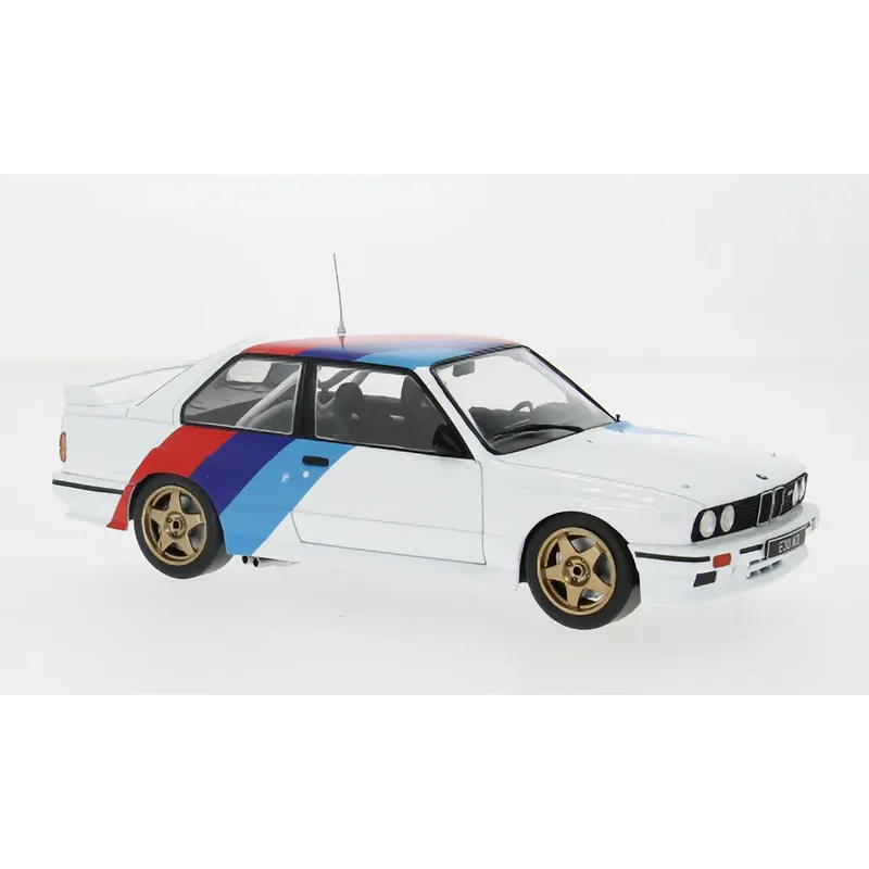 BMW M3 (E30) - 1989 - Vit - WhiteBox - 1:24