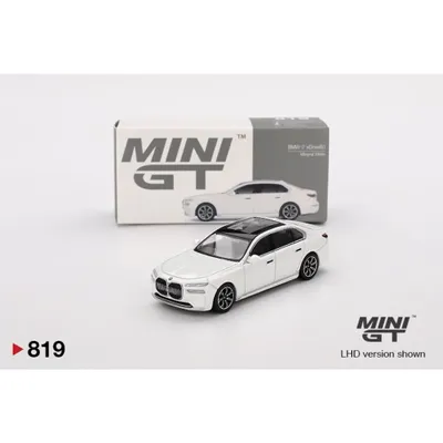 BMW i7 xDrive60 - Vit - 819 - Mini GT - 1:64