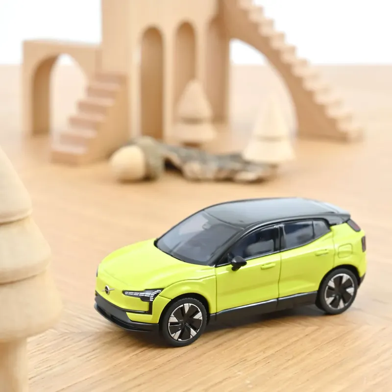 Volvo EX30 - 2024 - Gul - Norev - 1:43