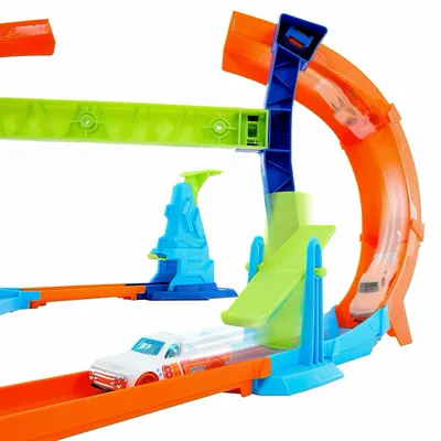 Corkscrew Jump Champion - Stunt Tracks - Hot Wheels