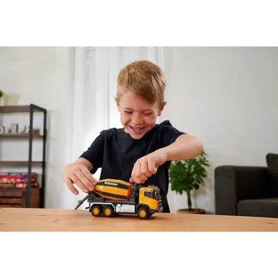 Volvo FMX Cementbil - Truck Cement Mixer - Majorette - 19 cm