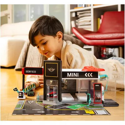 Mini Showroom + Mini Aceman SE - Majorette
