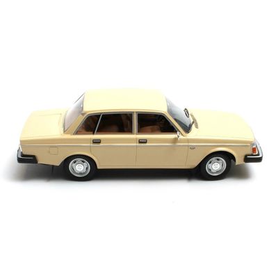 Volvo 244 DL - 1975 - Beige - Cult Scale Models - 1:18