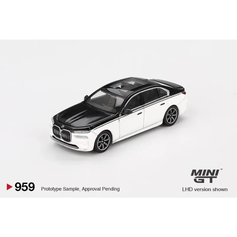 BMW i7 xDrive60 - Vit / Svart - 959 - Mini GT - 1:64