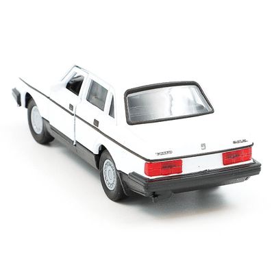 Volvo 240 GL - Vit - Welly - 1:37