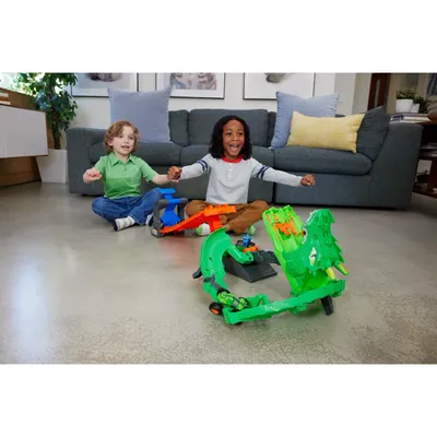 Dragon Demolition - Monster Trucks - Track - Hot Wheels