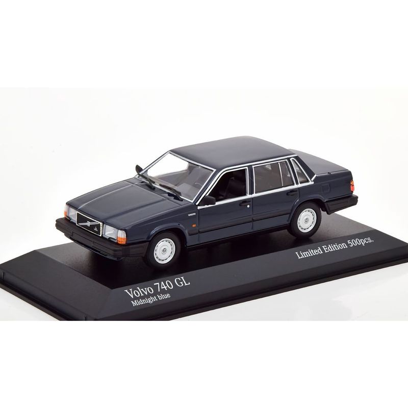 Volvo 740 GL 1986 - Modellbil - Blå - Minichamps - 1:43