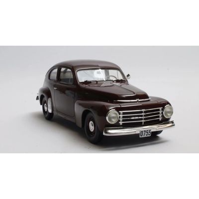 Volvo PV444 - 1952 - Rödbrun - Cult Scale Models - 1:18