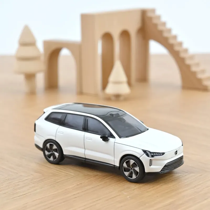 Volvo EX90 - 2024 - Vit - Norev - 1:43